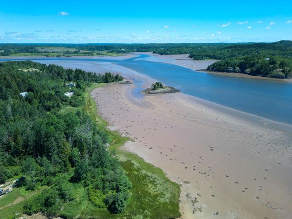 M21L46 Port Road , Machiasport, ME 04655