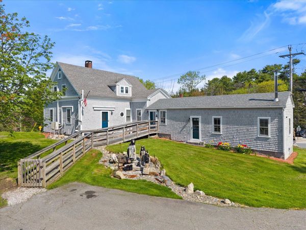2103 US Hwy 1 , Sullivan, ME 04664