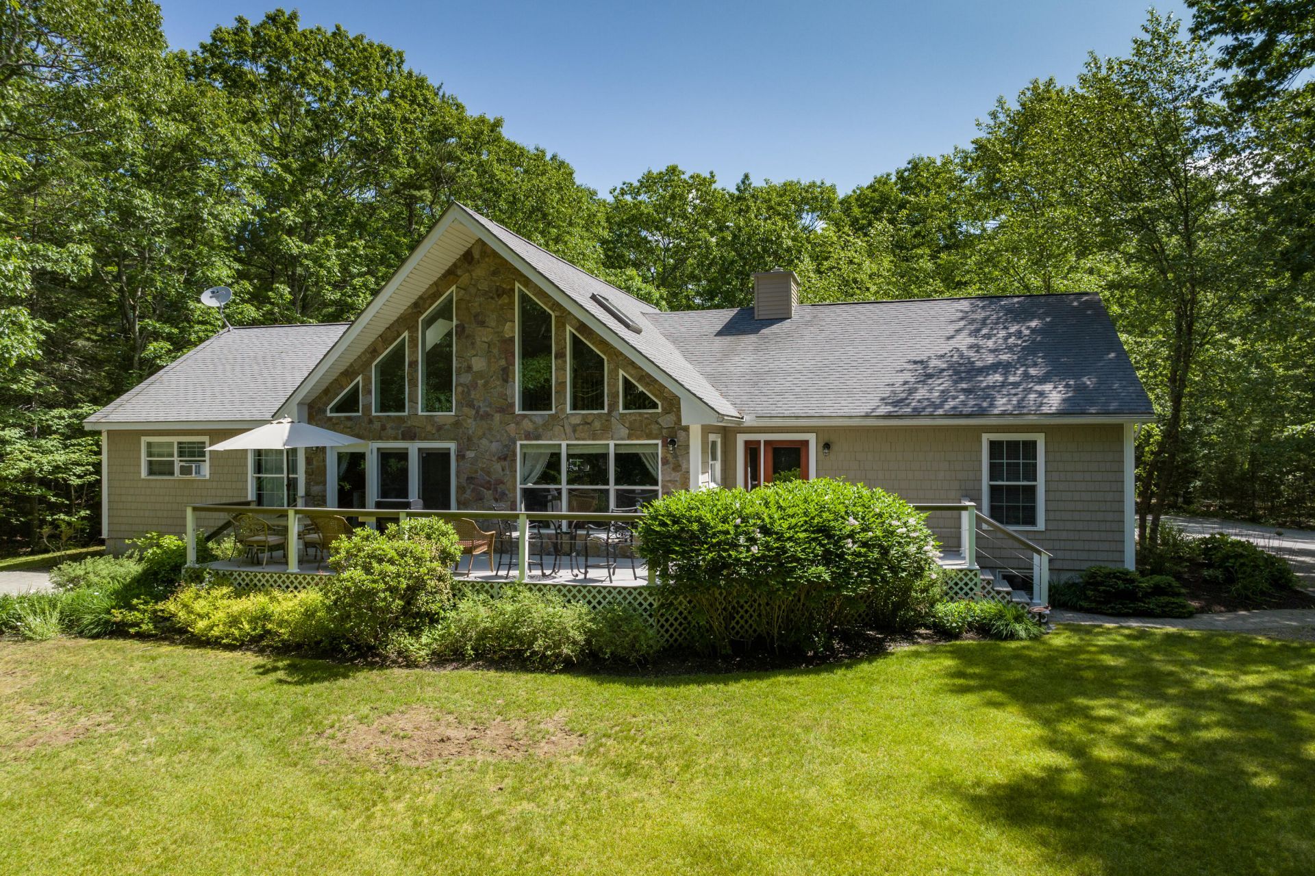 155 Maddocks Avenue, Ellsworth, ME 04605 Main Photo