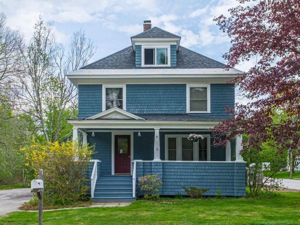 29 Pleasant Street , Norway, ME 04268