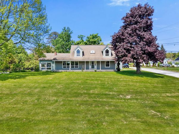 3 Navy Street, Searsport, ME 04974