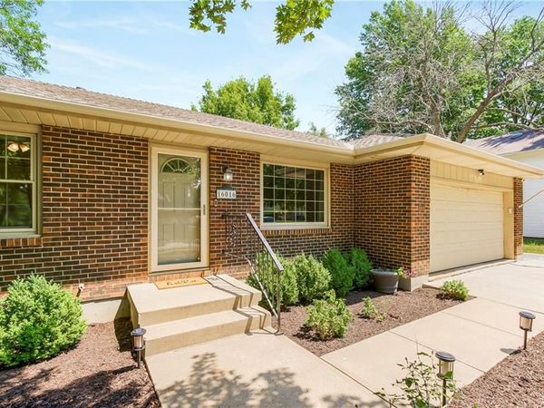 16016 W 151st Terrace, Olathe, KS 66062
