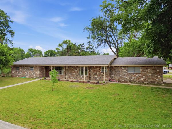 2509 SE Quail Place, Bartlesville, OK 74006