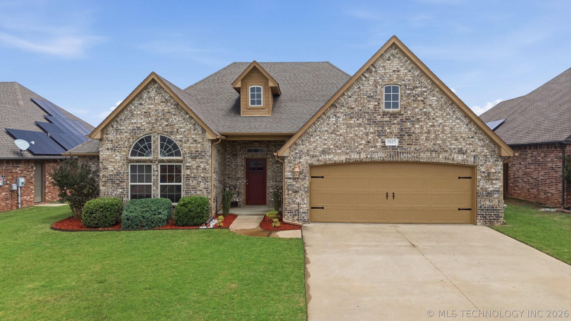 2623 S 15th Place, Broken Arrow, OK 74012 Main Photo