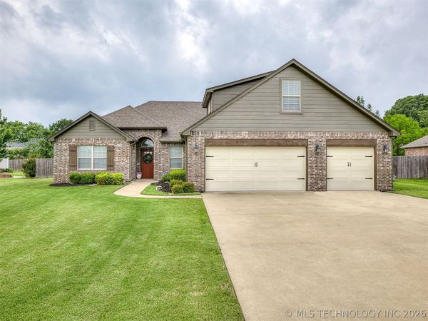 1937 Lester Avenue, Bartlesville, OK 74006