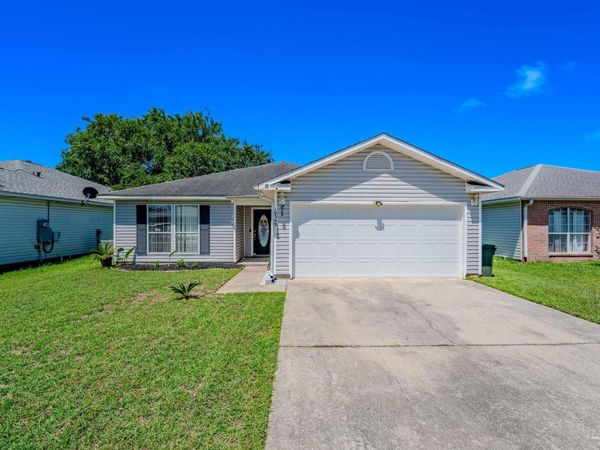 10549 Wilderness Ln, Pensacola, FL 32534