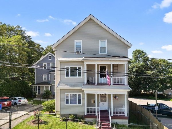 709 Maple Street, Unit 3, Fall River, MA 02720
