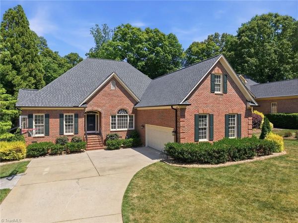 2904 Willow Oak Drive , Greensboro, NC 27408