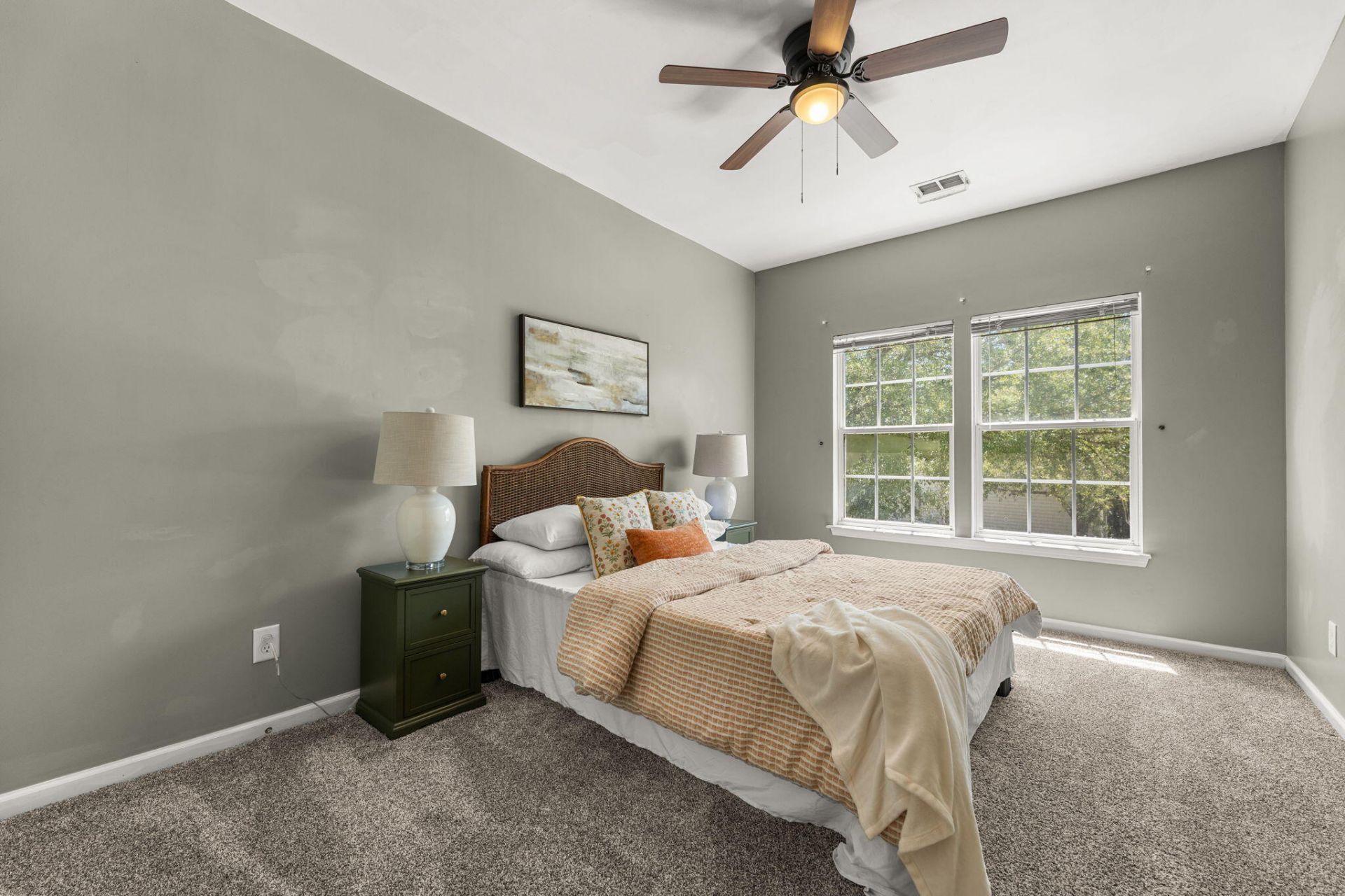 9404 Divot Lane Photo 28