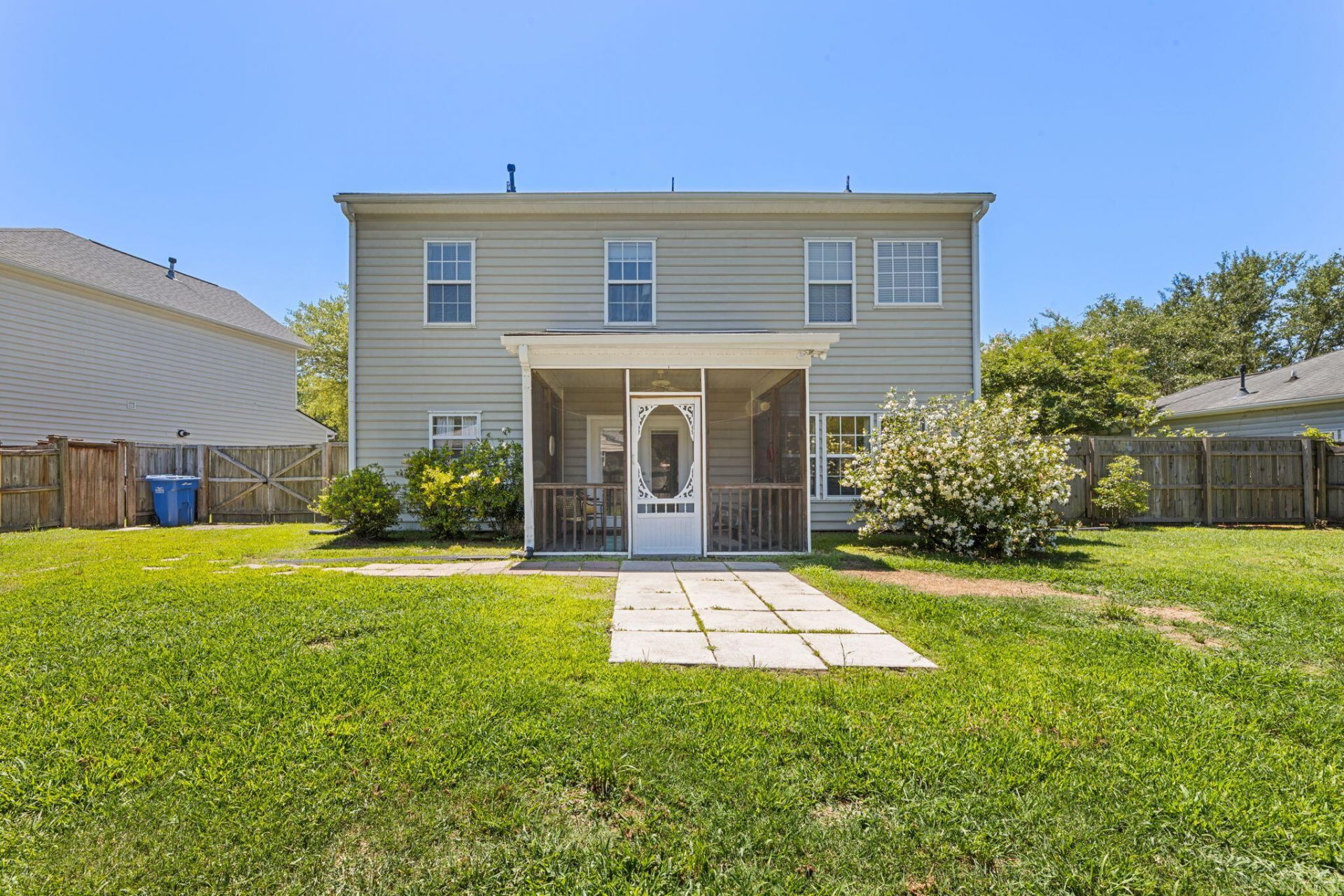 9404 Divot Lane Photo 34