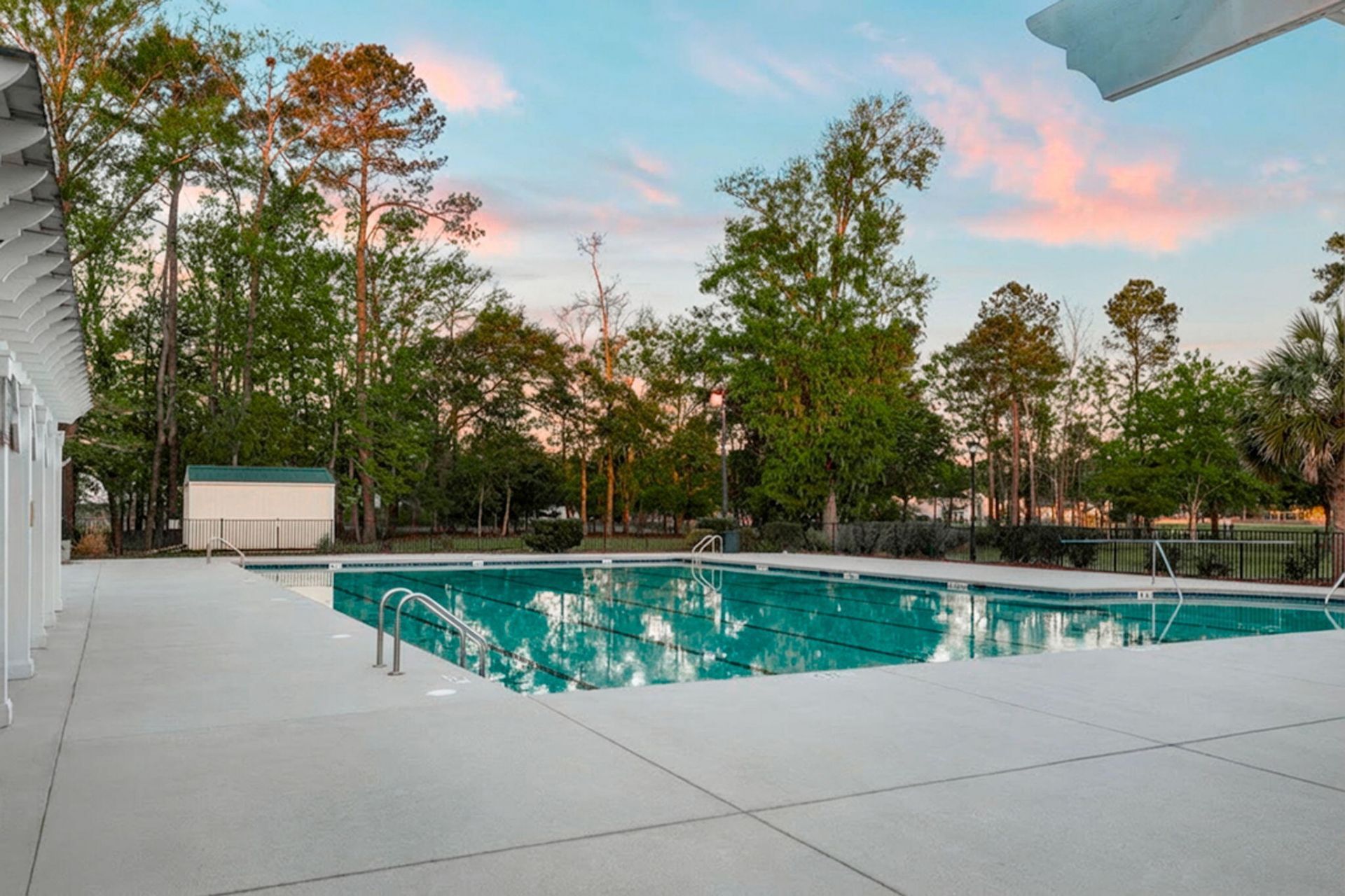 9404 Divot Lane Photo 37