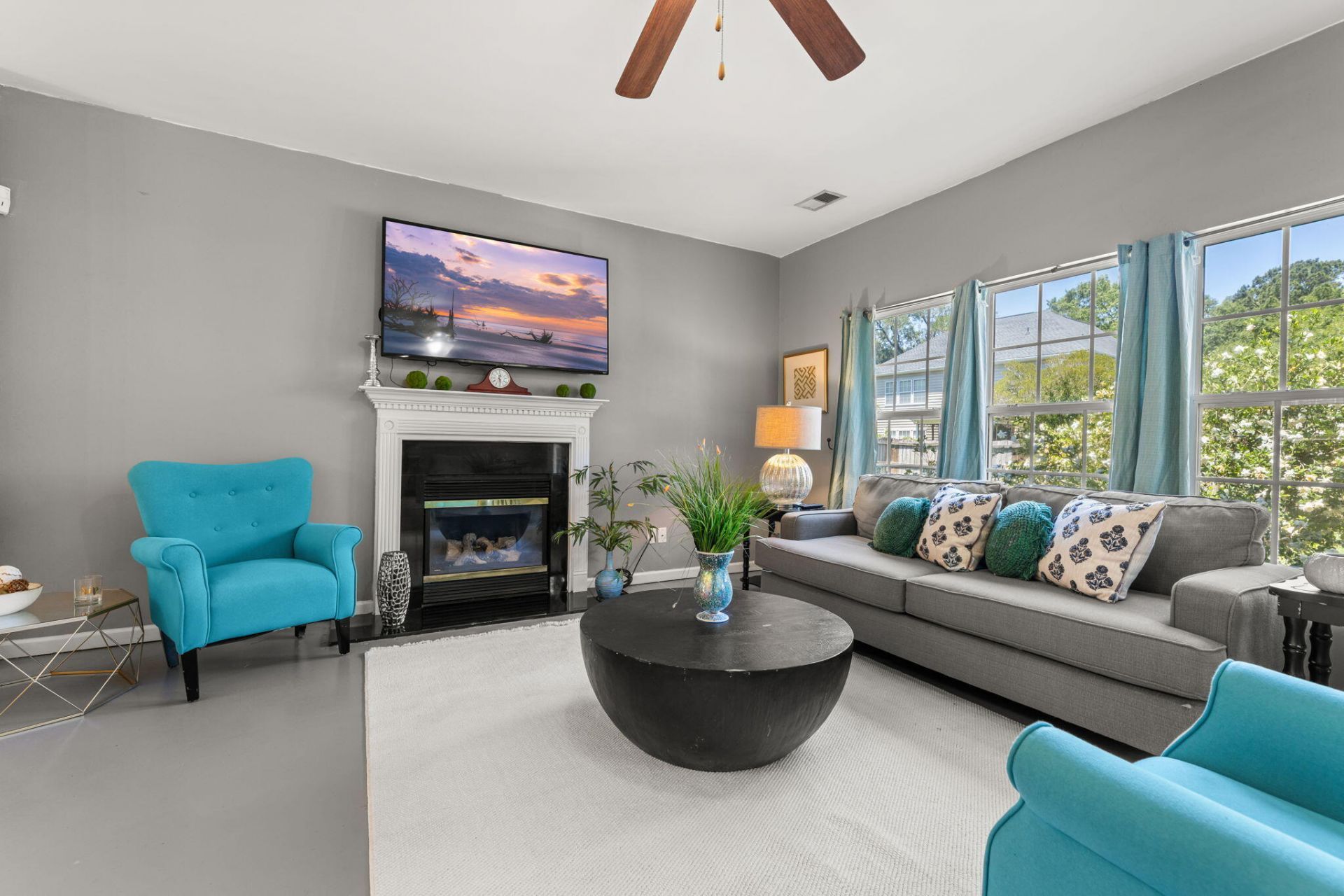 9404 Divot Lane Photo 6