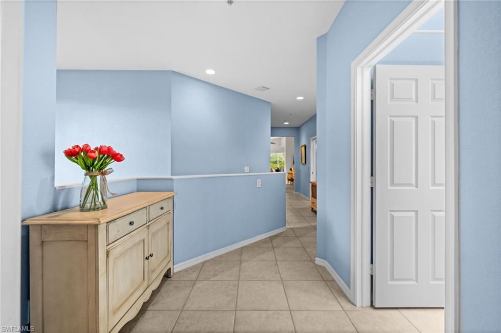 8380 Whisper Trace Ln, Unit J201, Naples, FL 34114 Photo