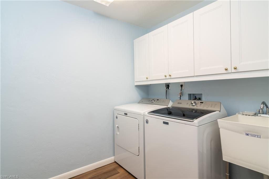 560 Bald Eagle Dr, Unit 22, Naples, FL 34105 Photo