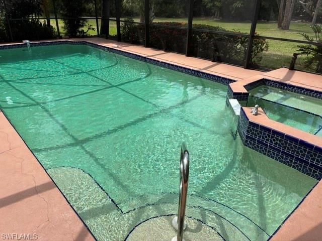 560 Bald Eagle Dr, Unit 22, Naples, FL 34105 Photo