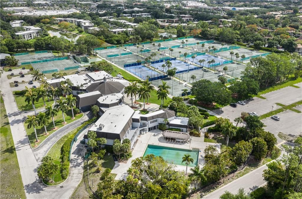 560 Bald Eagle Dr, Unit 22, Naples, FL 34105 Photo