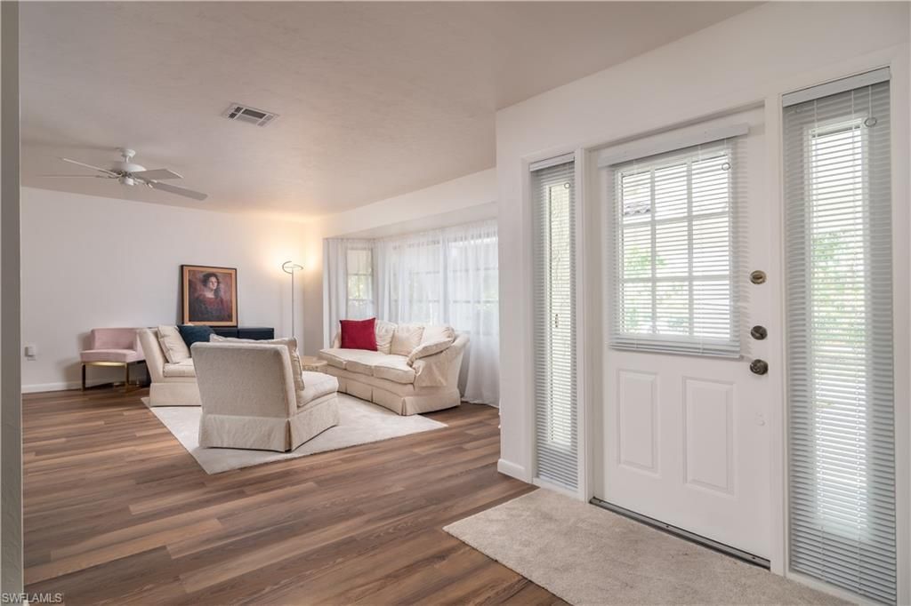 560 Bald Eagle Dr, Unit 22, Naples, FL 34105 Photo