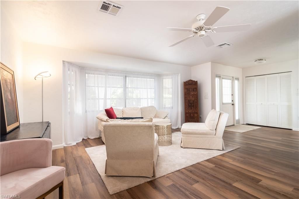 560 Bald Eagle Dr, Unit 22, Naples, FL 34105 Photo