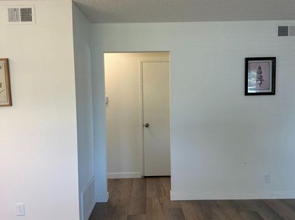 9012 El Cajon Way #1, Unit 1, Sacramento, CA 95826 Photo