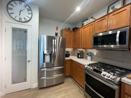 160 S Rock House Cir, Sacramento, CA 95835 Photo