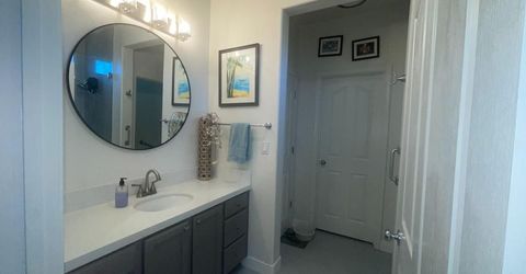 160 S Rock House Cir, Sacramento, CA 95835 Photo