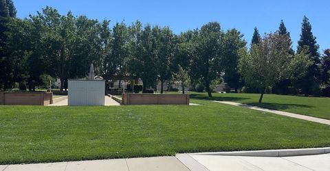 160 S Rock House Cir, Sacramento, CA 95835 Photo