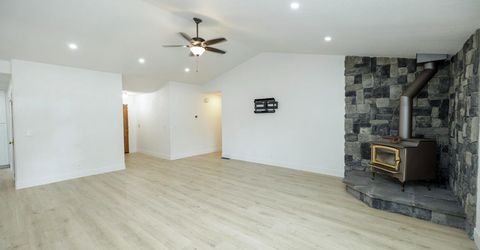1748 Brennan Ave, Escalon, CA 95320 Photo