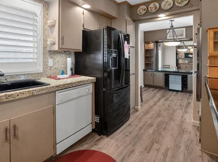 119 Calle Maria, Elk Grove, CA 95624 Photo