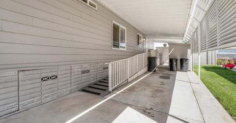 119 Calle Maria, Elk Grove, CA 95624 Photo