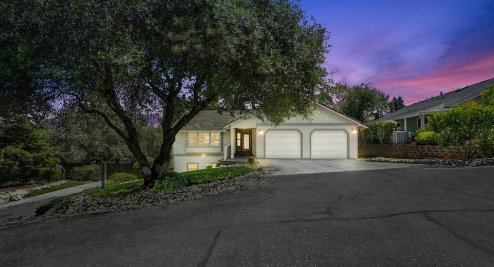 12607 Princeton Dr, Auburn, CA 95603 Photo