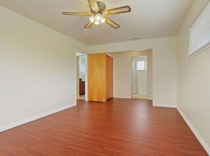 8595 Bradshaw Rd, Elk Grove, CA 95624 Photo