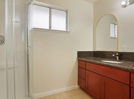 8595 Bradshaw Rd, Elk Grove, CA 95624 Photo