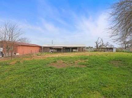 8595 Bradshaw Rd, Elk Grove, CA 95624 Photo