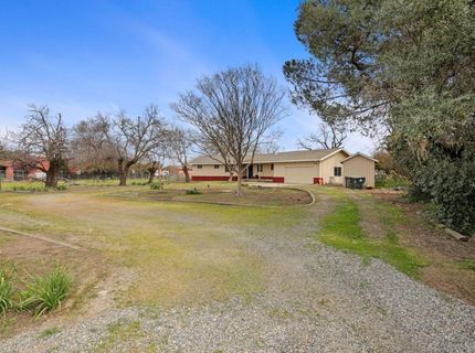 8595 Bradshaw Rd, Elk Grove, CA 95624 Photo