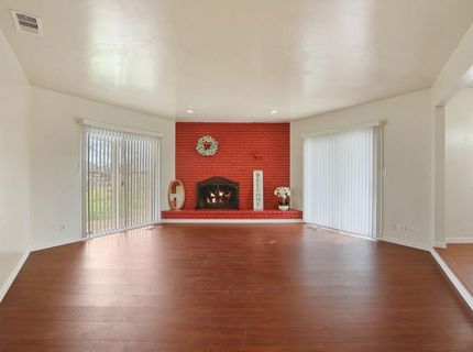 8595 Bradshaw Rd, Elk Grove, CA 95624 Photo