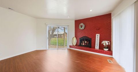 8595 Bradshaw Rd, Elk Grove, CA 95624 Photo
