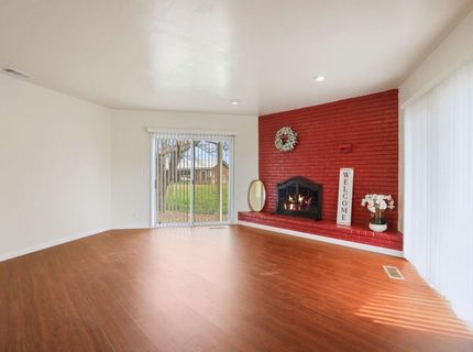 8595 Bradshaw Rd, Elk Grove, CA 95624 Photo