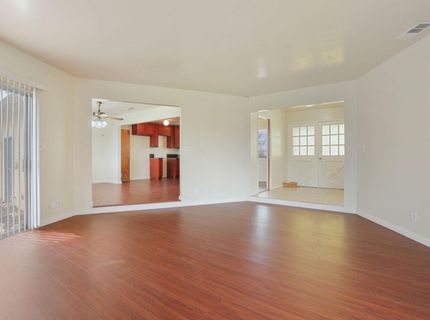 8595 Bradshaw Rd, Elk Grove, CA 95624 Photo
