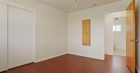 8595 Bradshaw Rd, Elk Grove, CA 95624 Photo