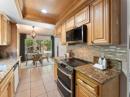 8645 Prairiewoods Dr, Sacramento, CA 95828 Photo