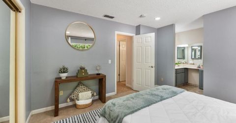 8645 Prairiewoods Dr, Sacramento, CA 95828 Photo