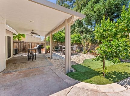 8645 Prairiewoods Dr, Sacramento, CA 95828 Photo