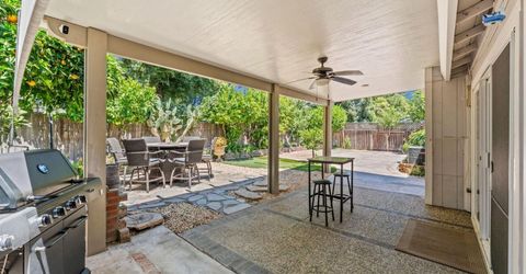 8645 Prairiewoods Dr, Sacramento, CA 95828 Photo