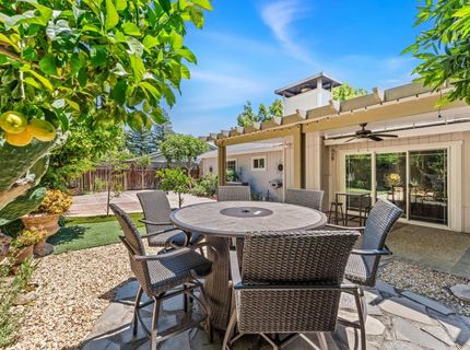 8645 Prairiewoods Dr, Sacramento, CA 95828 Photo