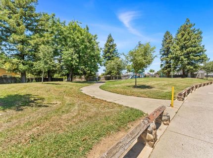 8645 Prairiewoods Dr, Sacramento, CA 95828 Photo