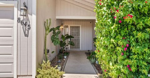 8645 Prairiewoods Dr, Sacramento, CA 95828 Photo