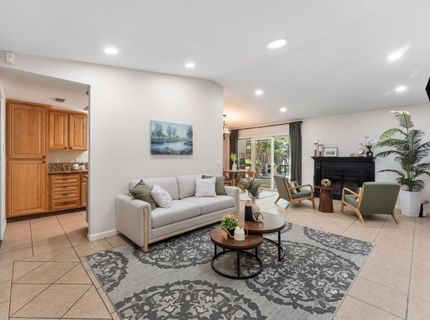 8645 Prairiewoods Dr, Sacramento, CA 95828 Photo