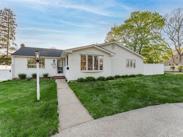 1398 Pine Acres Boulevard , Bay Shore, NY 11706