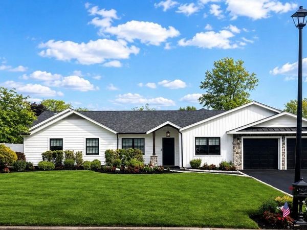 38 Long Meadow Place, South Setauket, NY 11720
