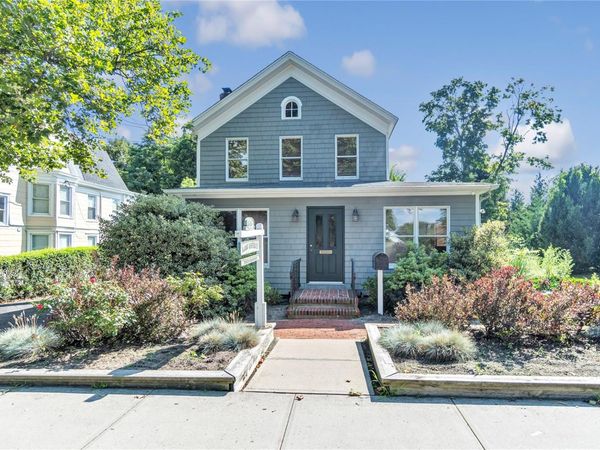 616 Roanoke Avenue , Riverhead, NY 11901